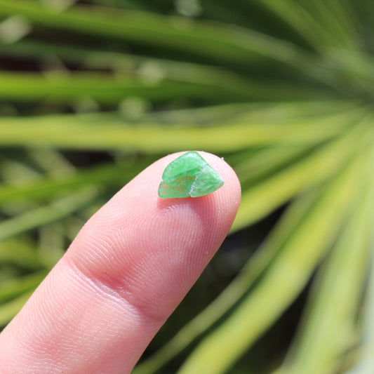 Tsavorite Garnet Mini Polished Crystal Tumblestone