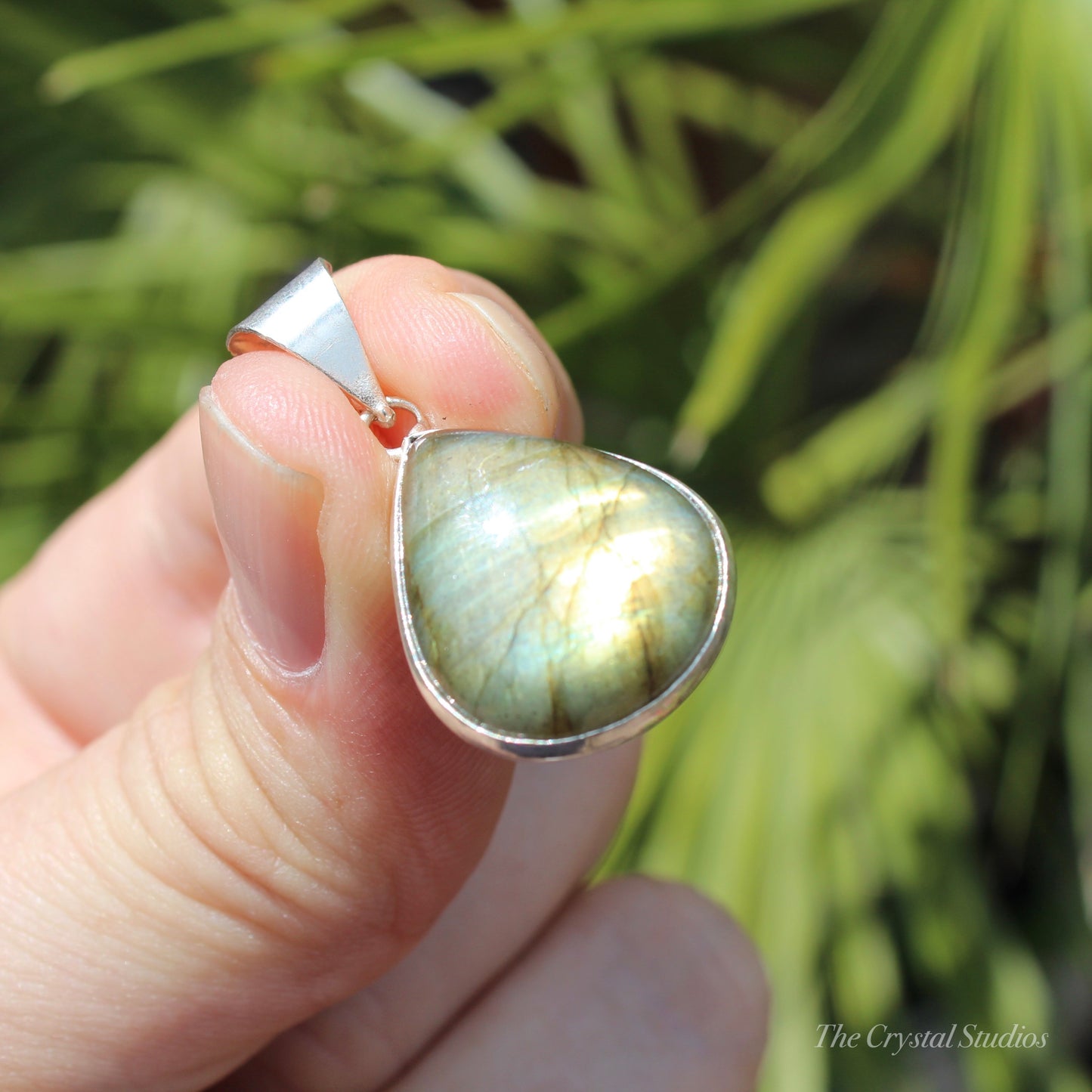 Labradorite Silver Plated Classic Pendant