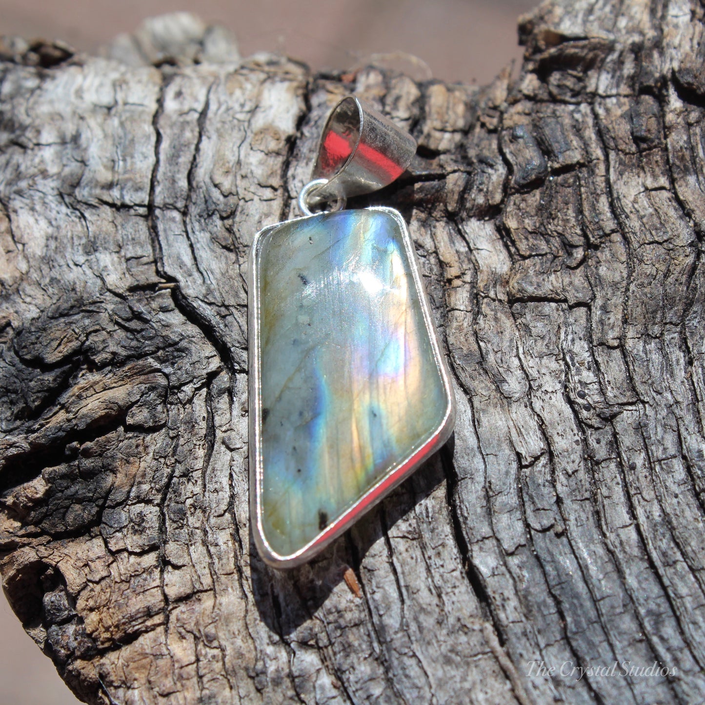 Labradorite Silver Plated Classic Pendant